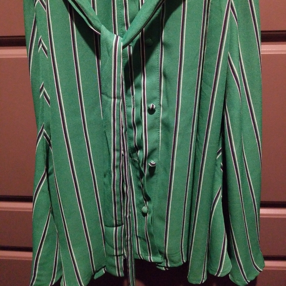 Green striped dress - Picture 5 of 5